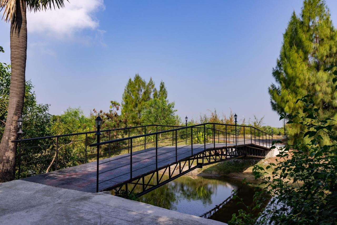 The Alampara Resort - Luxury Boutique Glamping & Water Sports Cheyūr Exteriér fotografie